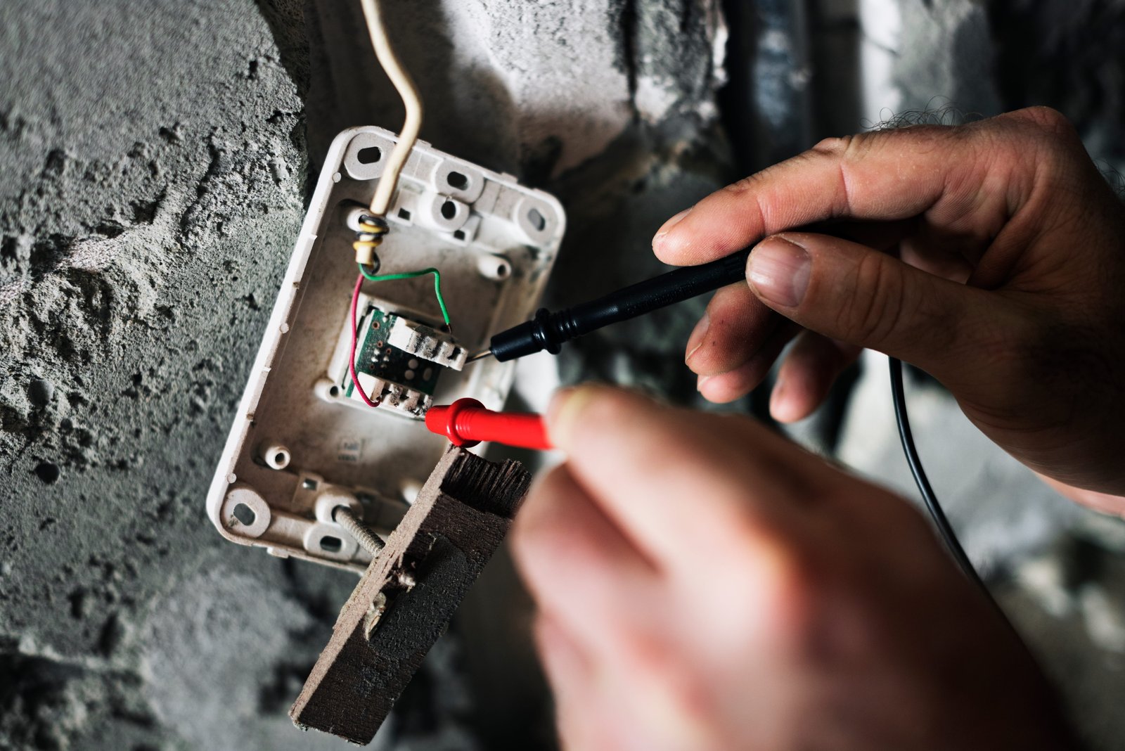 electrician-working-on-electrical-wiring-2026-03-18-09-55-01-utc (1)